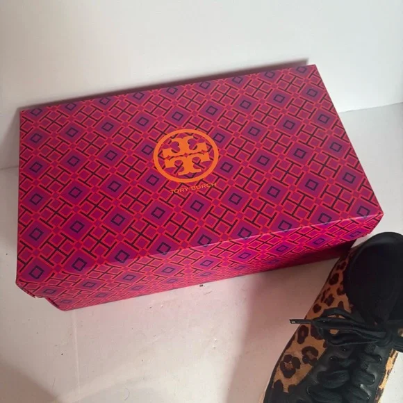 Tory Burch Marin Ocelot calfskin Leopard Print Flat Lace Up Sneakers, size 7 - Picture 8 of 9